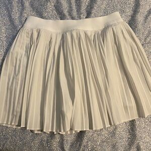 Old Navy Off White Quick Dry Skirt/Skort